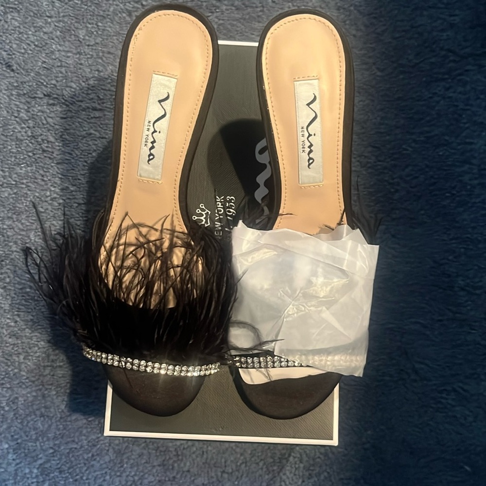 Nina NIB black mules